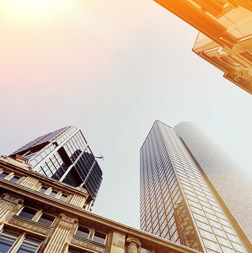 ���λ���