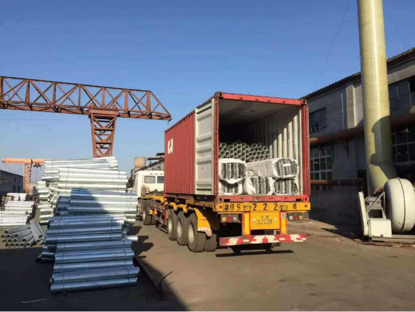 ���λ���